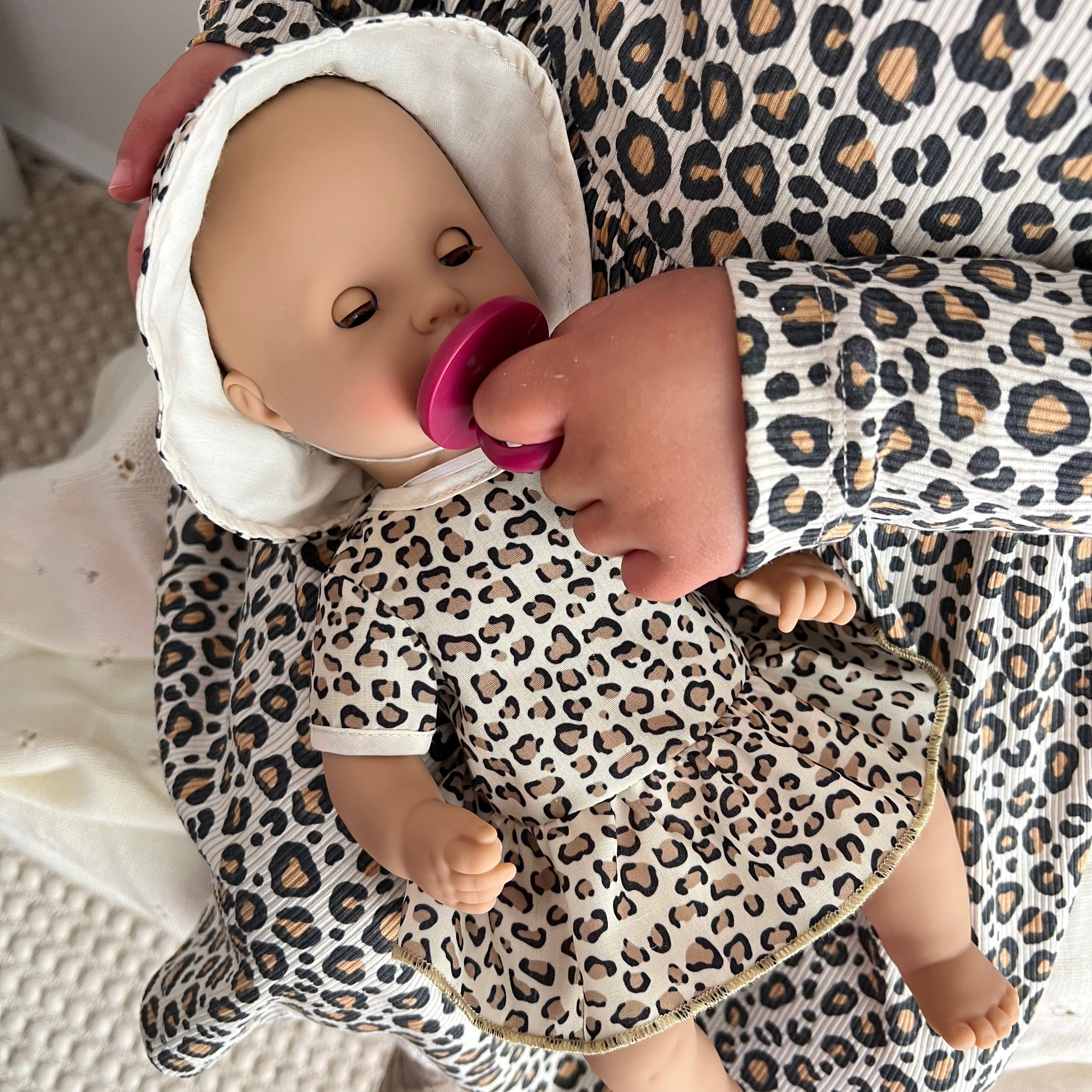 Götz Bath Interactive Baby Doll Plus Potty - Sleepy Aquini Baby - Cats